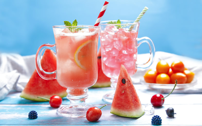 低成本高利润 女生摆摊卖水果的创业指南